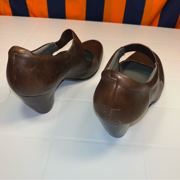 Women’s Born Crown Acorn Bottom Brown Leather Comfort Heels Size 11/43 - Picture 4 of 6